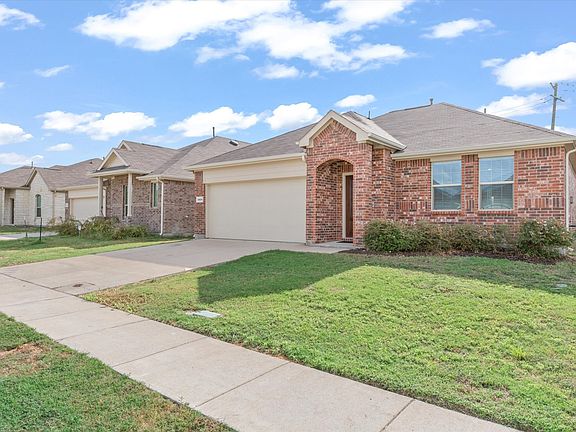 3rd image of 5404 Montrose Dr