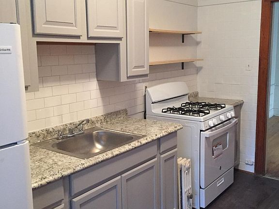4th image of 11115 S Emerald Ave #2