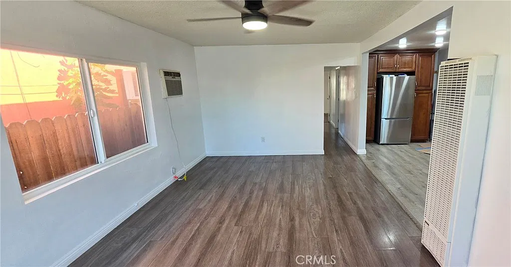 2 bed, 1055 sqft, $3,250 — Photo 4