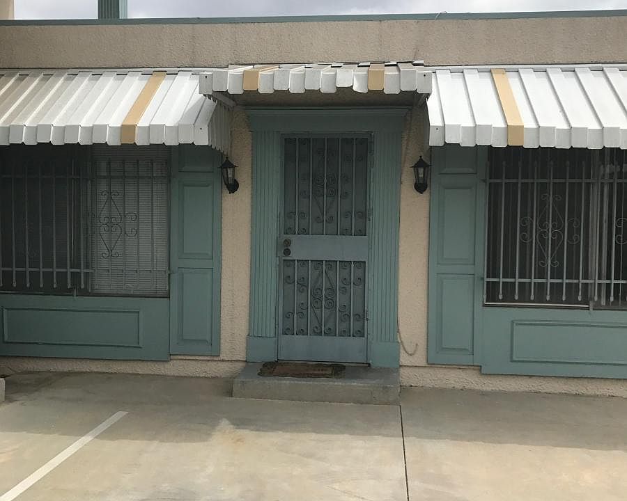 1st image of 207 W Newmark Ave