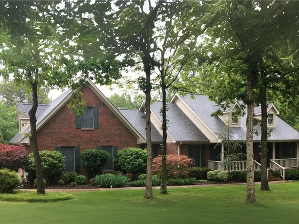 2432 N Toy Dr, Fayetteville, AR 72704