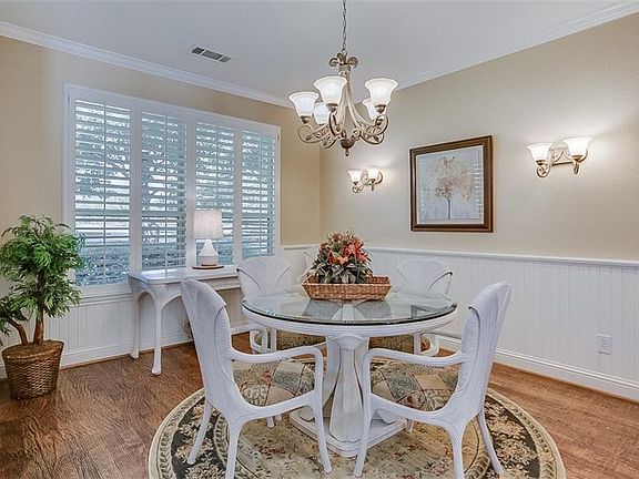 5th image of 9990 Barton Cir