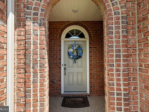 3rd image of 6715 Donahue Dr #64