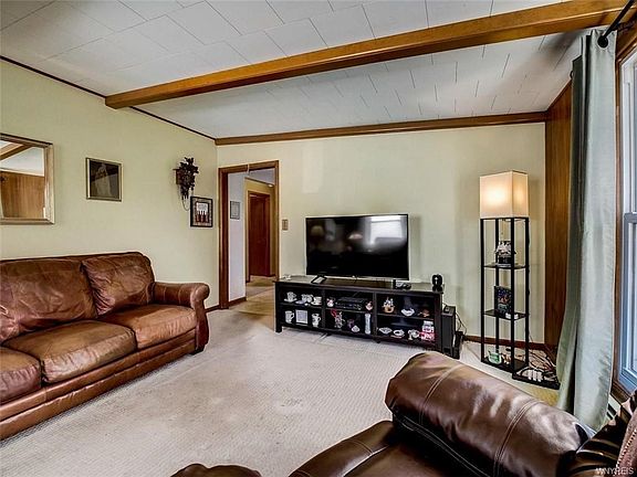 3rd image of 6685 Hillcroft Dr