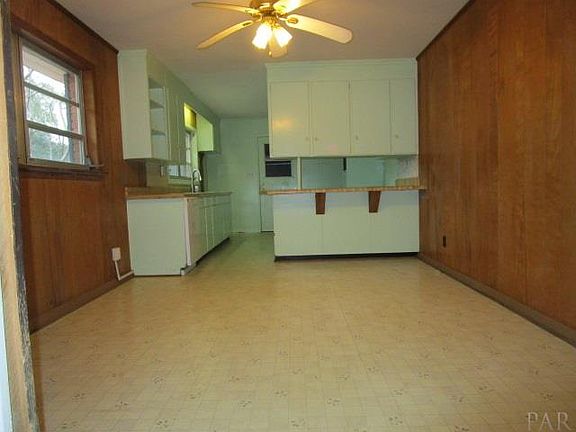 4th image of 501 N 77th Ave