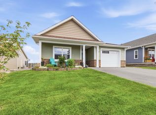 35 Elizabeth Ave, West Hants, NS B0N2T0