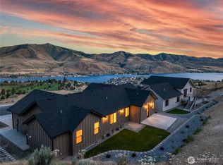 922 Long Dr, Chelan, WA 98816