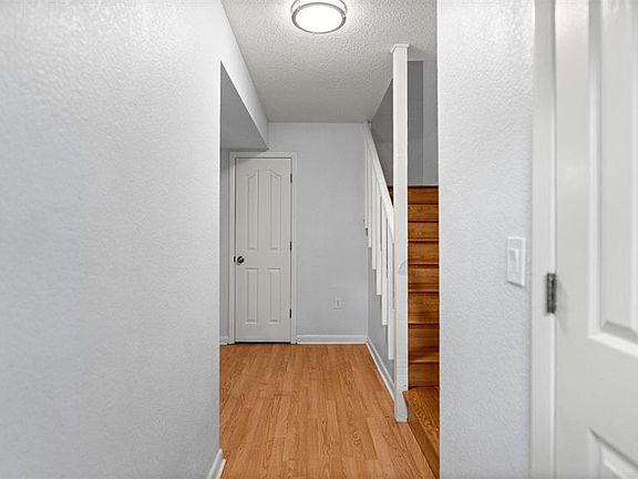 4th image of 501 SW 75th St APT B5