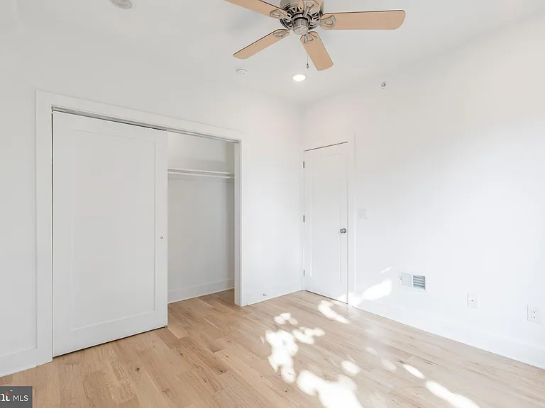 2406 W Master St #2 — Photo 10