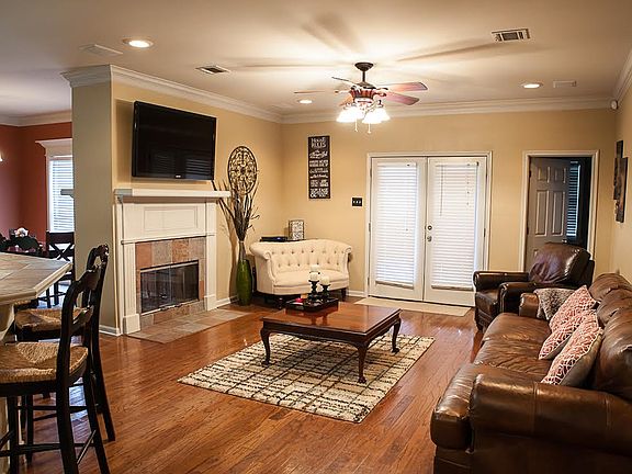 2nd image of 110 Wild Rose Ln