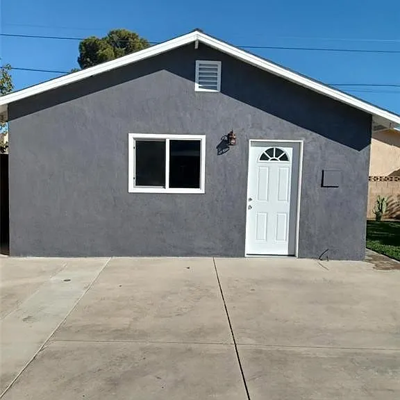 44290 Glenraven Rd — Photo 1