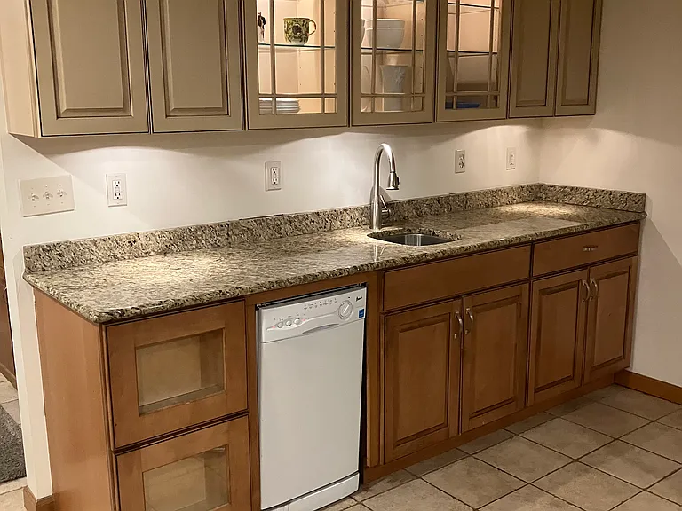 4455 N Shore Dr — Photo 17