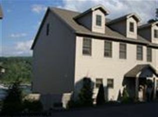 11 Waterside Dr, Morgantown, WV 26508