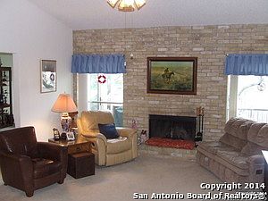 2nd image of 2115 Oak Bnd