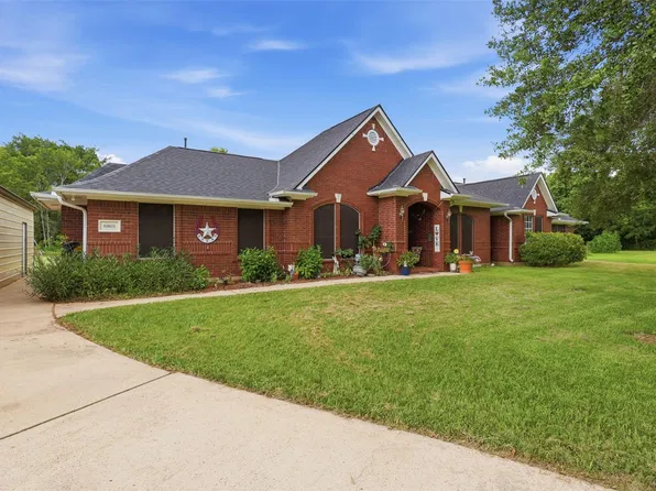 6803 Dogwood Ave, Manvel, TX 77578