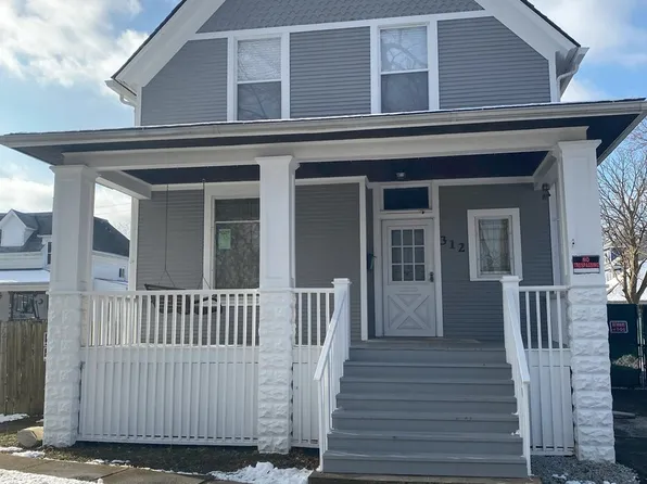 312 N 3rd Ave, Maywood, IL 60153