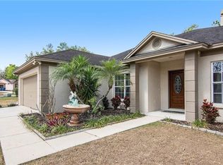 902 Greenbelt Cir, Brandon, FL 33510