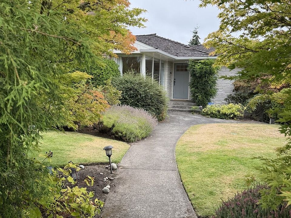1st image of 2652 37th Avenue W