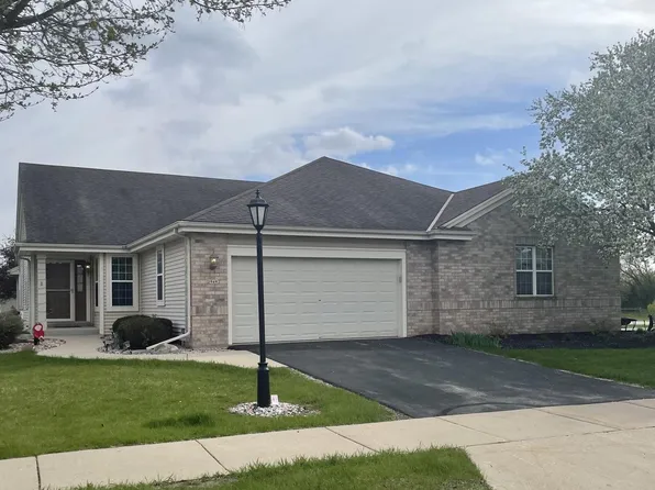 2949 Clearwater LANE, Waukesha, WI 53189