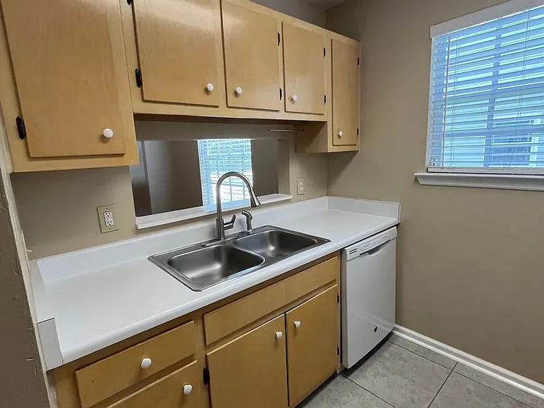 4013 Catawba St #A — Photo 14