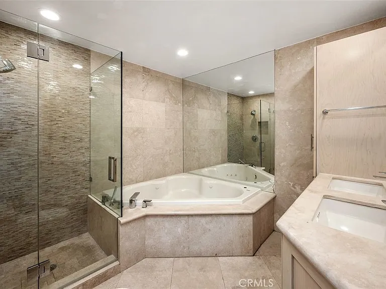 4930 McConnell Ave — Photo 13