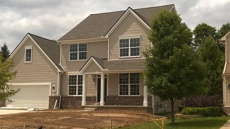 1st image of 8509 Parkridge Dr #137