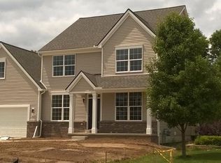 8509 Parkridge Dr #137, Dexter, MI 48130