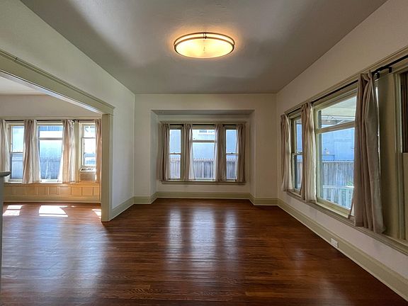 3rd image of 120 N Bonnie Ave APT 1
