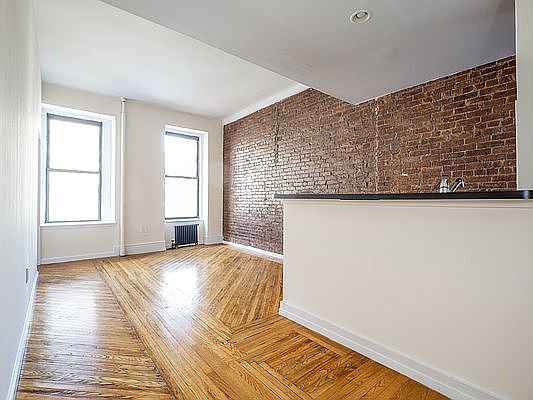 1st image of 154 W 72nd St #4B