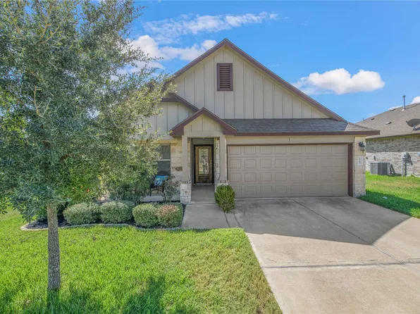7713 Bunker Dr, Navasota, TX 77868