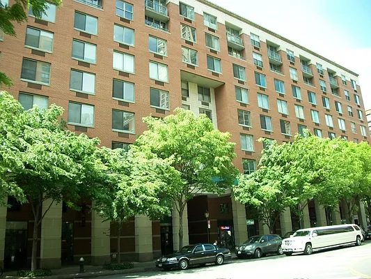 Sold by Manhattan Network Inc. | media 6