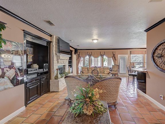 4th image of 4711 Wildhorse Ct