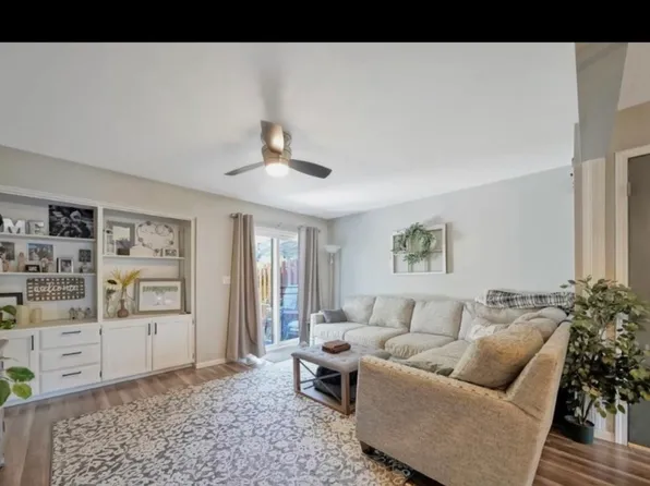 2336 Southwood Pl, Lincoln, NE 68512