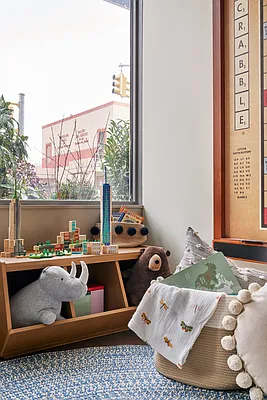 Rented by Kin | media 71