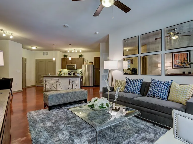 Azure City Living — Photo 14