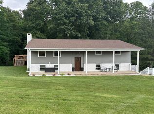 160 Walnut Hills Dr, Zanesville, OH 43701
