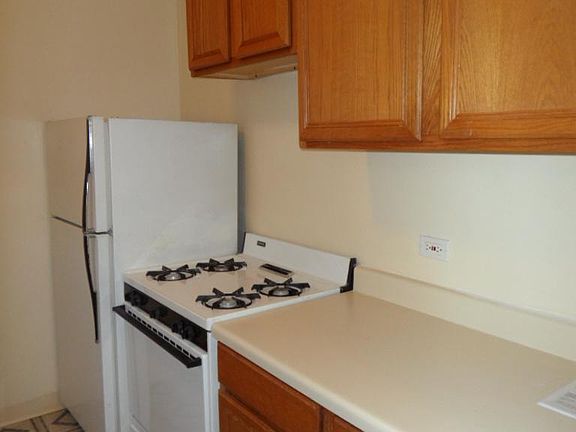 5th image of 6238 N Magnolia Ave