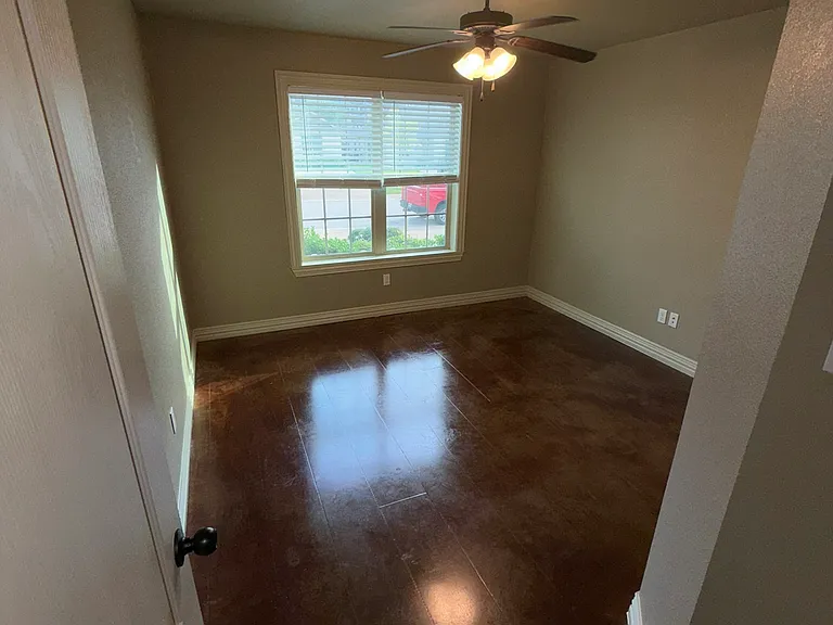 911 Ferrara Cir #A — Photo 3