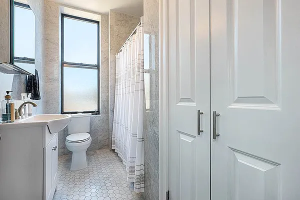 Rented by Rita S Citrin, LREB | media 30