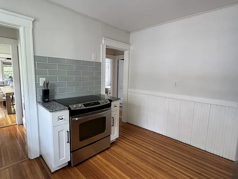21 Sunset Rd #2 — Photo 5