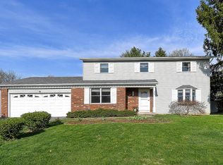 556 Hunt Valley Dr, Reynoldsburg, OH 43068