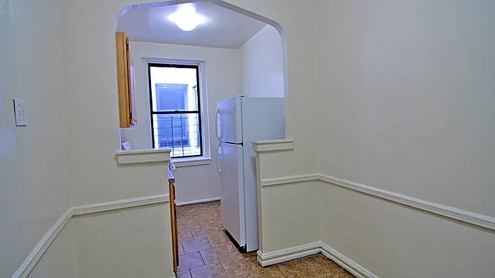 Rented by Tryax Realty Management | media 9