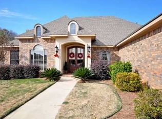 114 Horseguards Ave, Bossier City, LA 71111