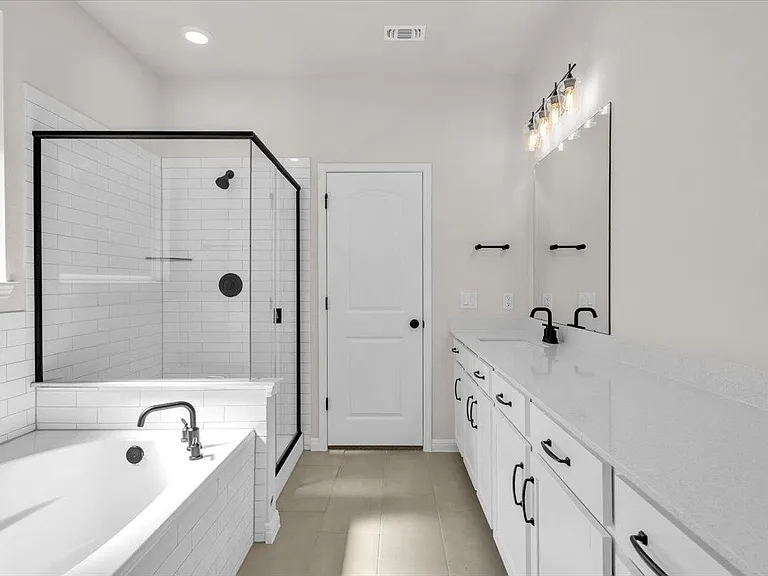 302 Willow Heights Dr — Photo 15