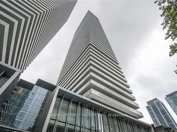 50 Charles St E, Toronto, ON