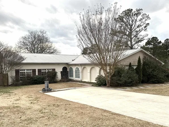 1602 Douglas St SE, Cullman, AL 35055