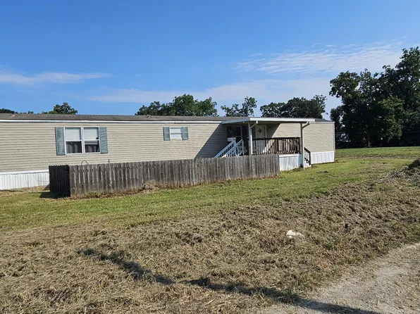1073 Hebert Ln #4, Saint Martinville, LA 70582
