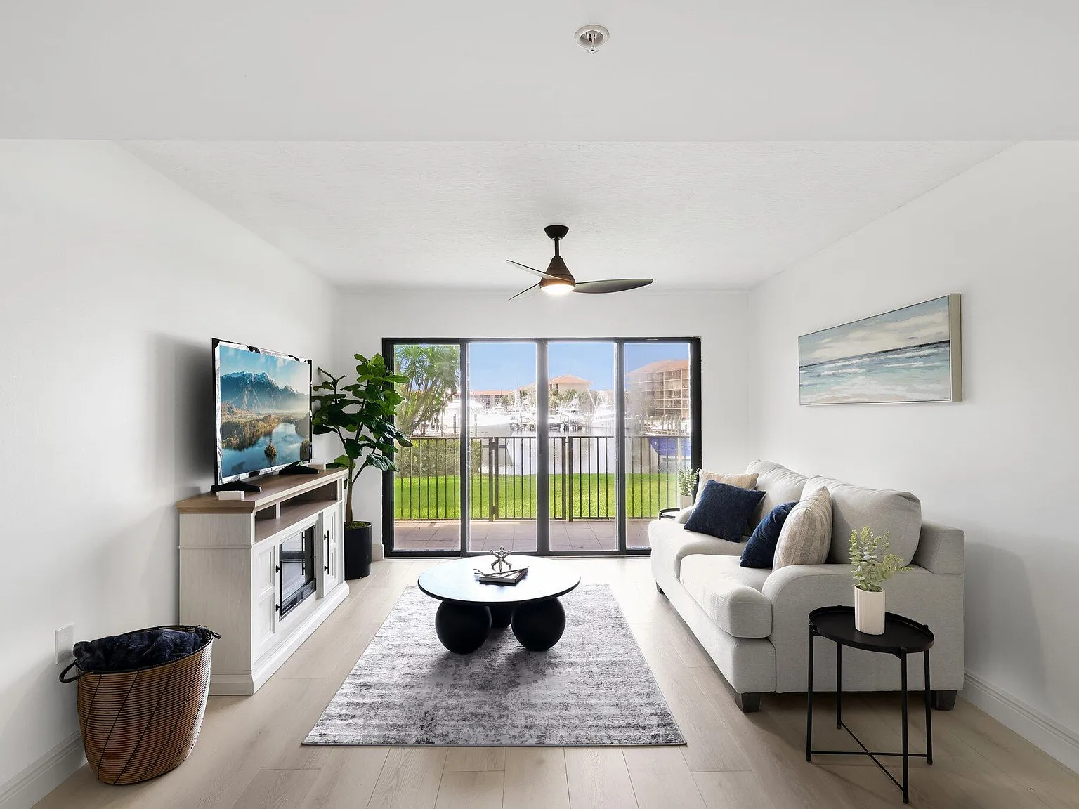 2 bed, 2.0 bath, 1385 sqft, $3,800 — Photo 1