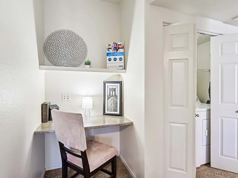 A1 Desk and laundry