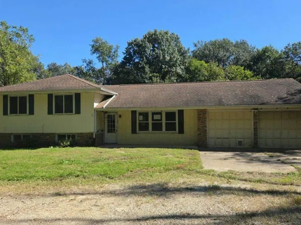 6314 N McClellan Rd, Elmwood, IL 61529